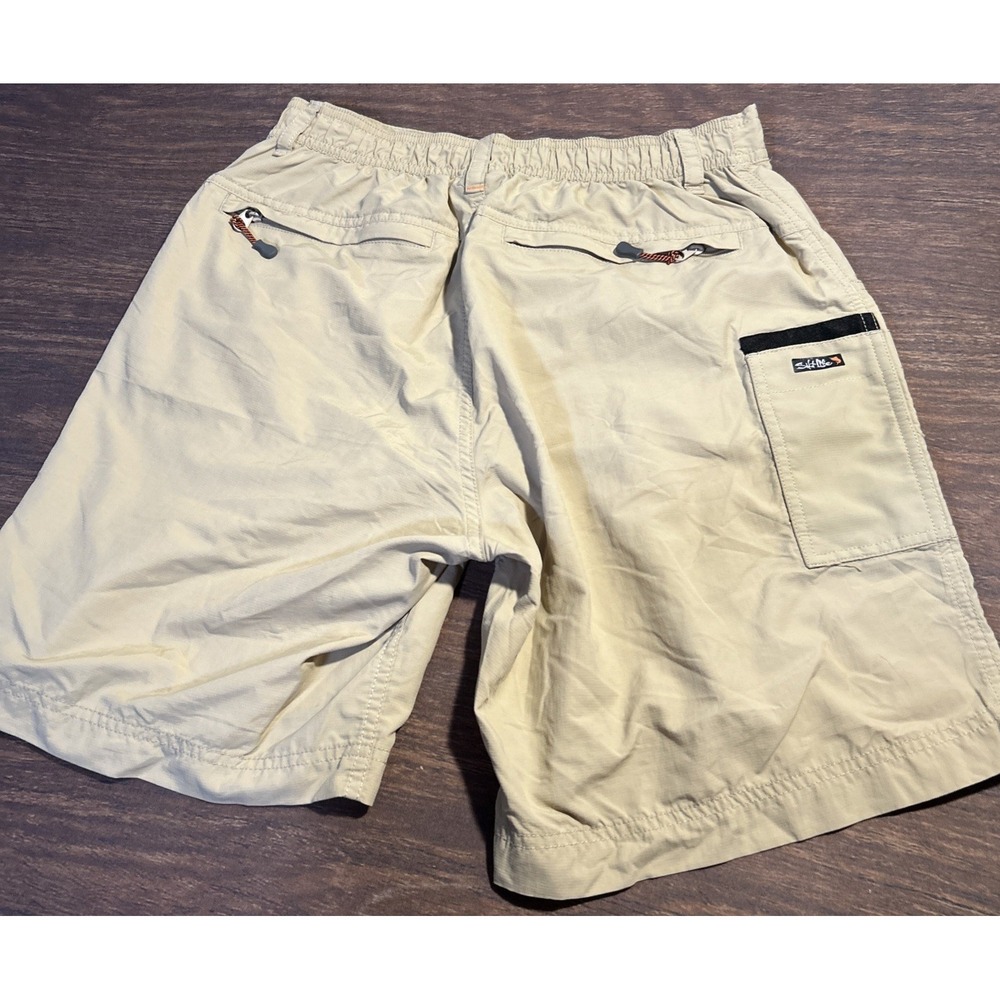 Salt Life Live Salty Fishing Camping Outdoor Shorts Men's Medium Beige - Picture 3 of 11